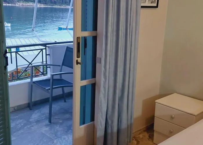 Ammogion 아파트 Tolón