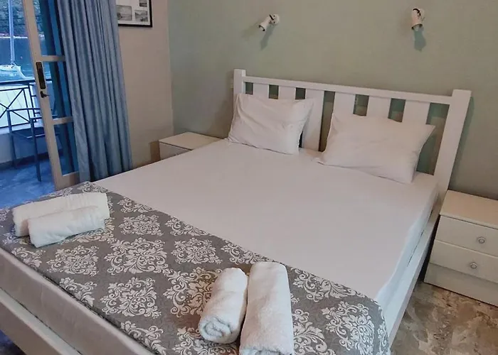 Ammogion 아파트 Tolón