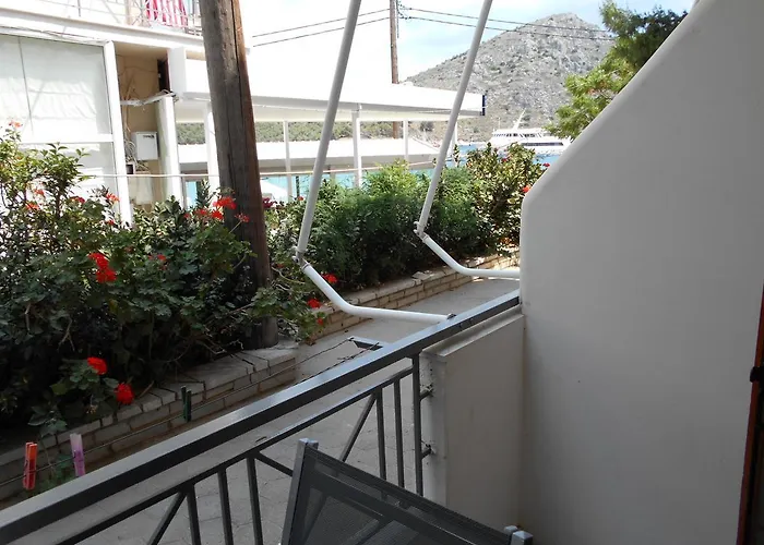 아파트 Ammogion Tolón